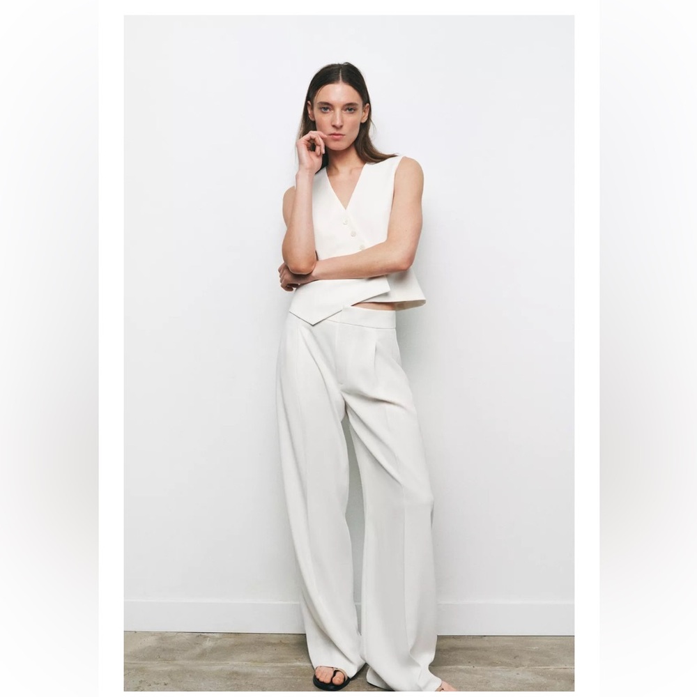 Elegant Women's Suit